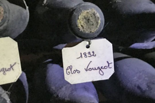 Kachel_Clos_Vougeot_1892
